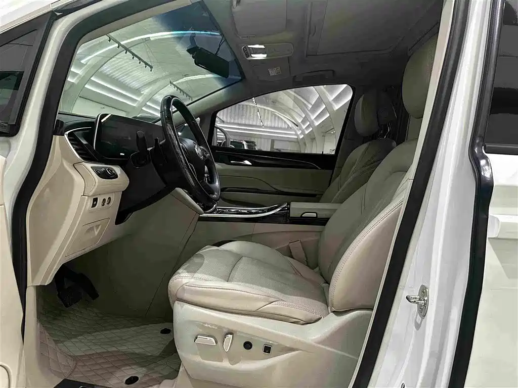 Buick GL8 — миниатюра 11