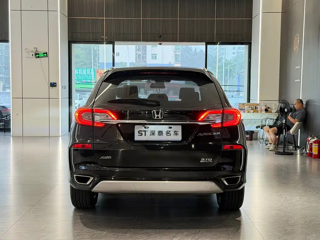 Honda Avancier — миниатюра 5