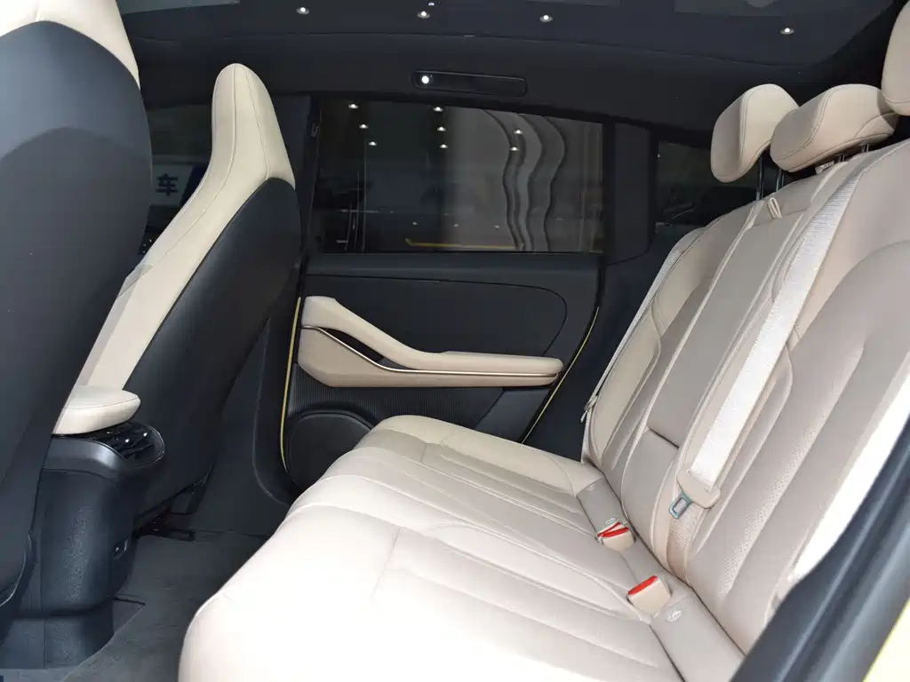 NIO ET5T — миниатюра 8