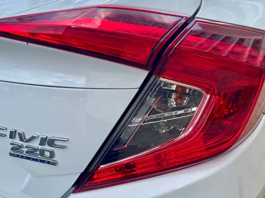 Honda Civic — миниатюра 20