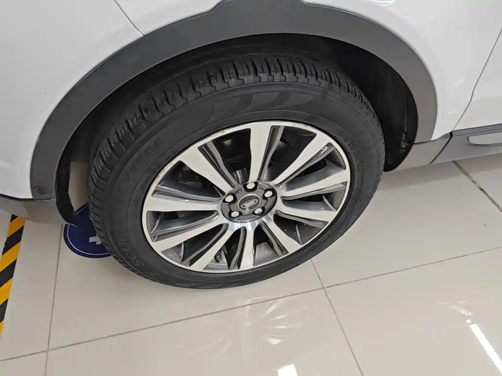 Land Rover Evoque — миниатюра 23