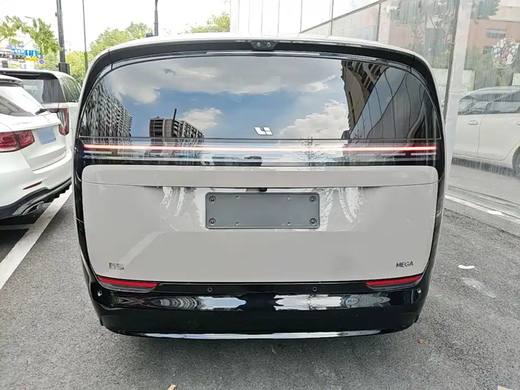 Li Auto Li MEGA — миниатюра 6
