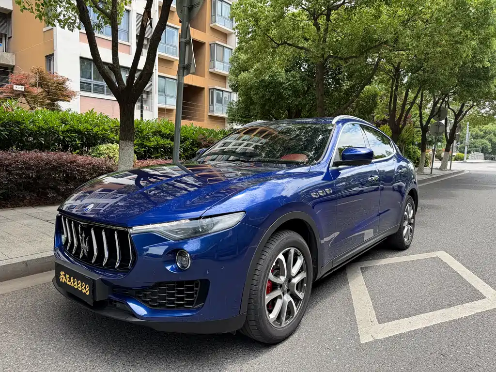 Купить Maserati Levante