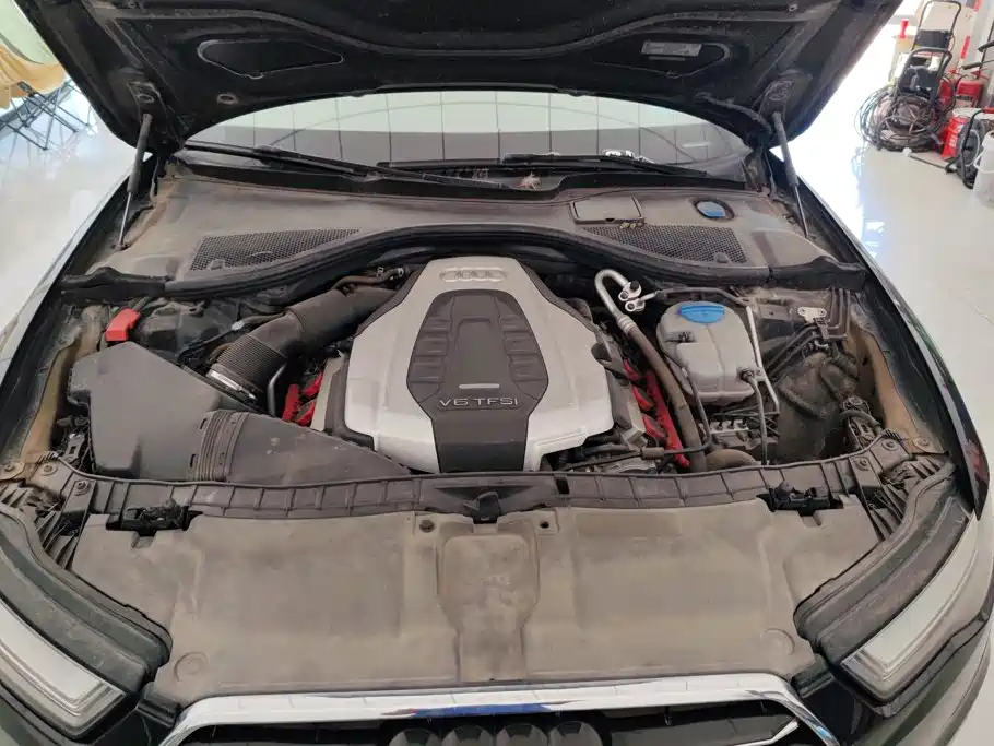 Audi A6L — миниатюра 10