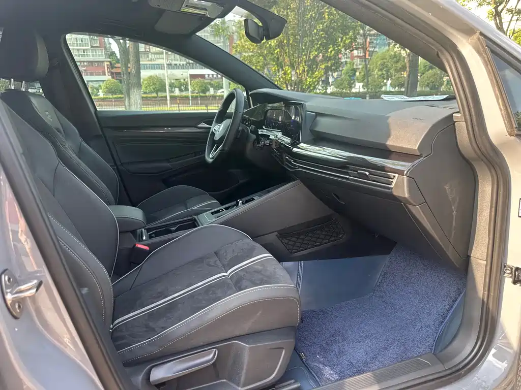 Volkswagen Golf — миниатюра 8