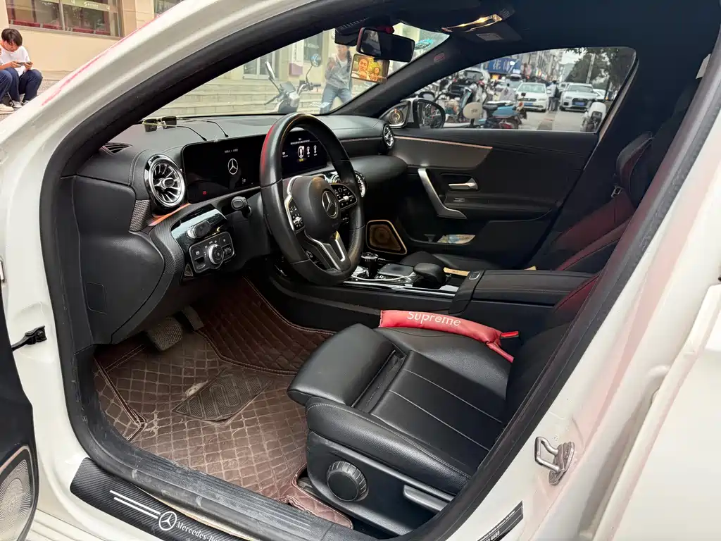 Mercedes-Benz A-Class — миниатюра 4