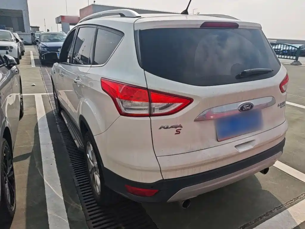 Ford Kuga — миниатюра 5