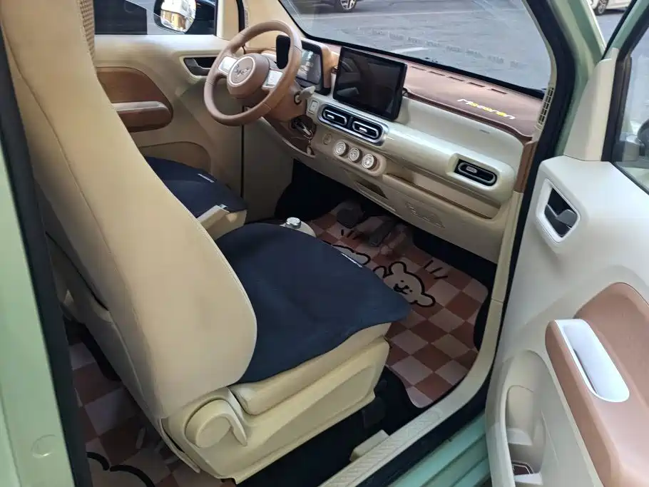 Wuling MINIEV — миниатюра 8