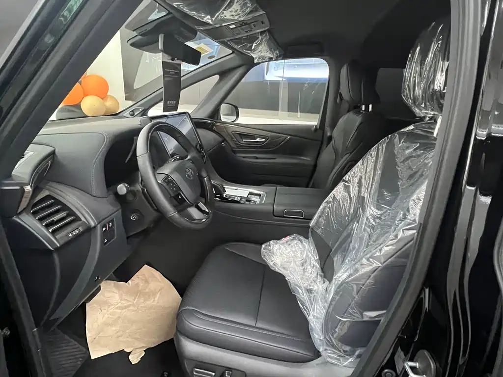 Toyota Alphard 2024 2.5L Premium