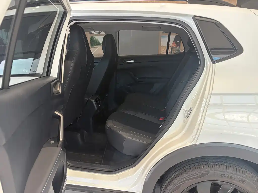 Volkswagen Tharu — миниатюра 8