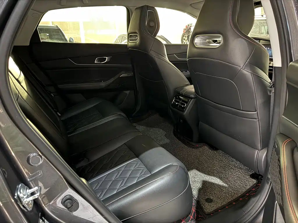 Changan UNI-K 2021 2.0T Luxury