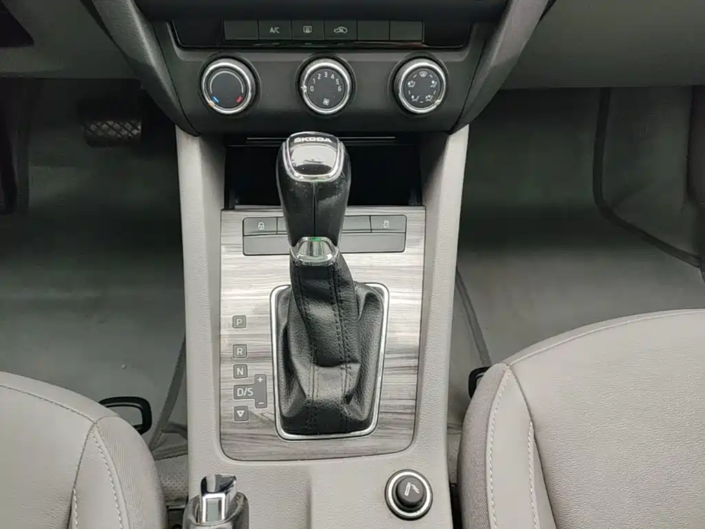 Skoda Octavia — миниатюра 14