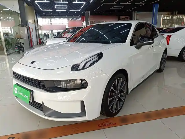 2020 Lynk & Co 03
