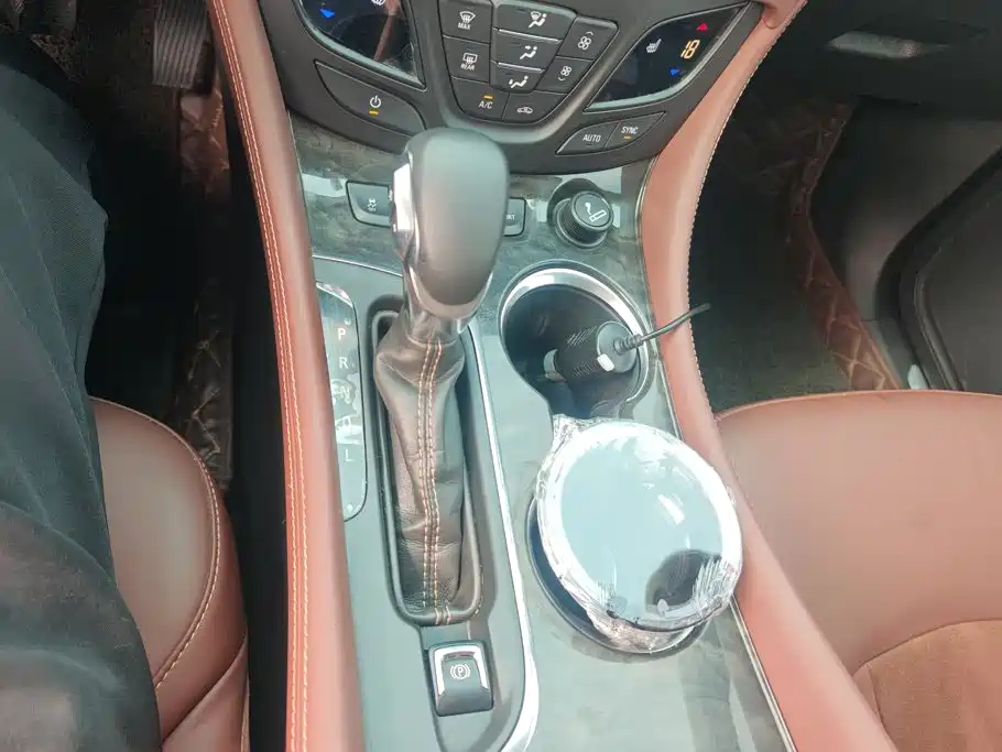 Buick Envision Plus — миниатюра 16
