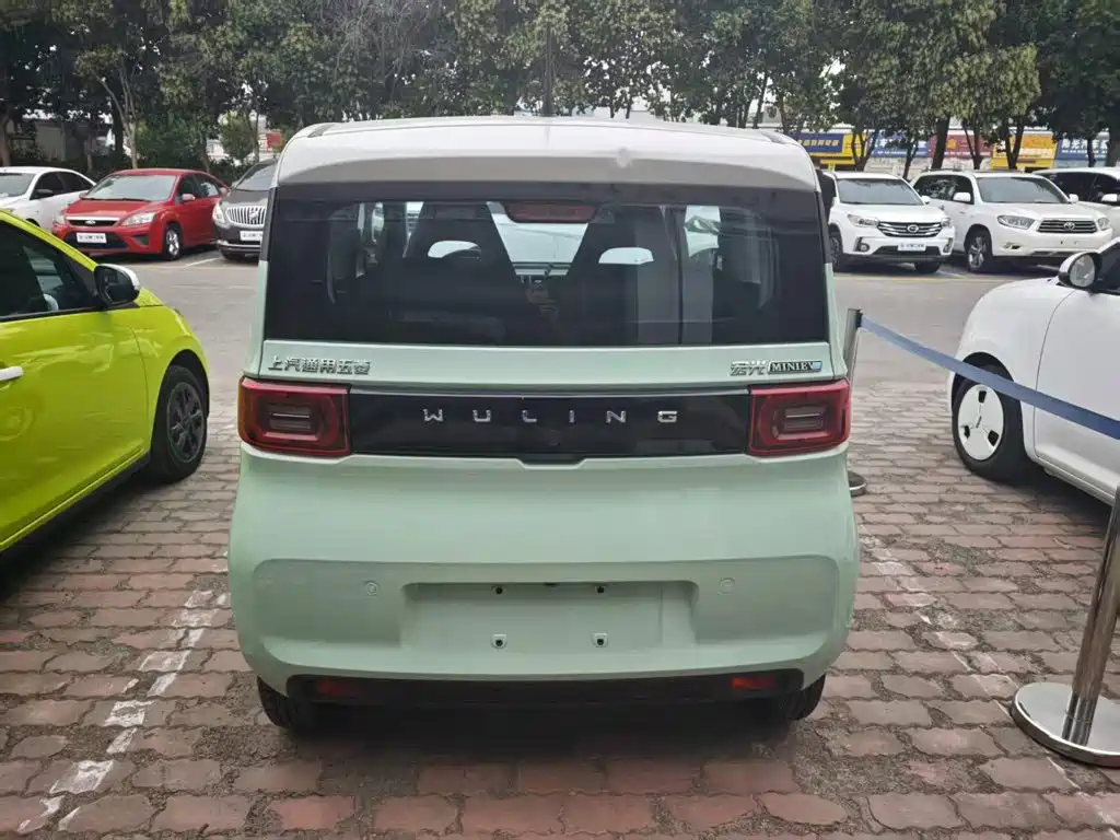 Wuling MINIEV — миниатюра 6