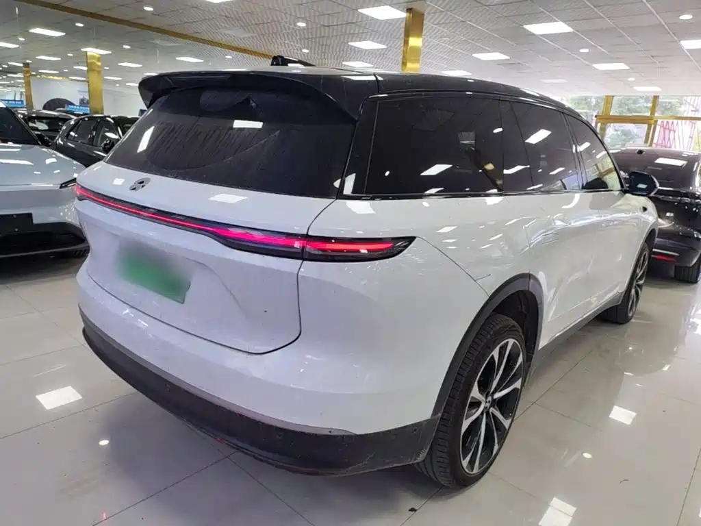NIO ES8 2023 75kWh