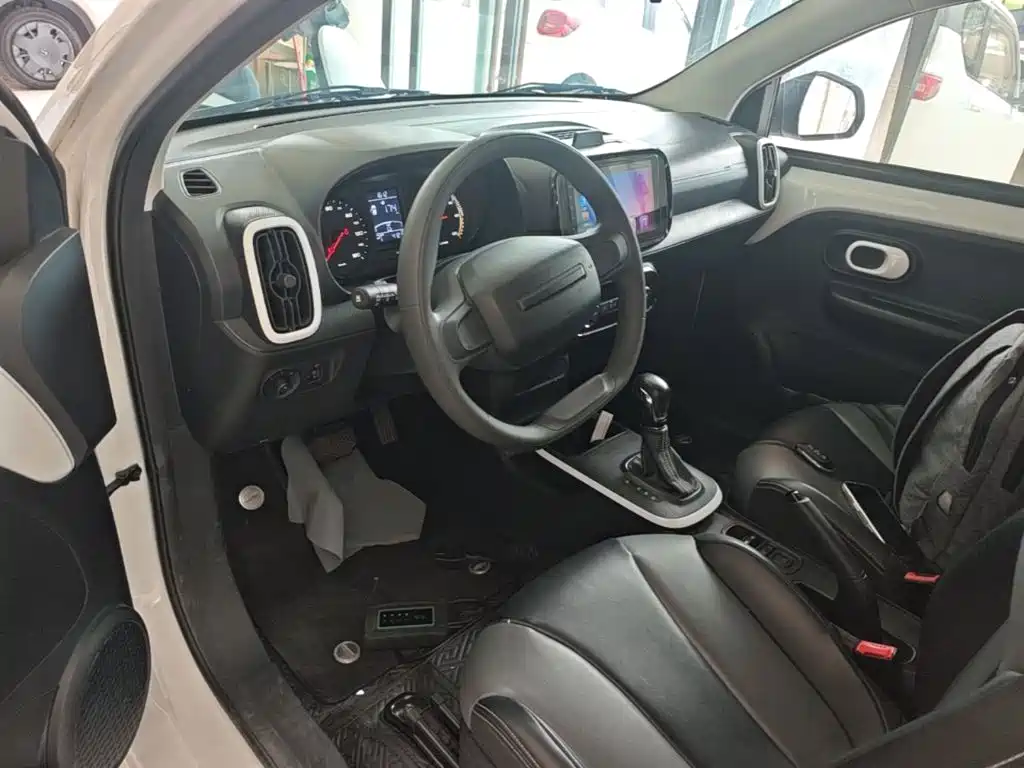 Roewe Clever — миниатюра 10