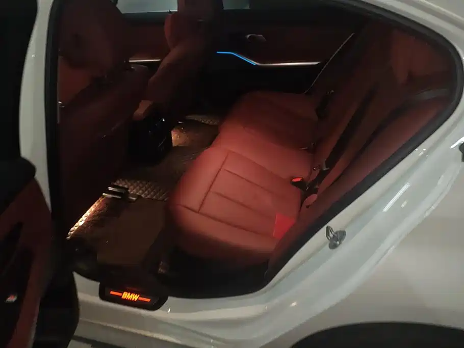 BMW i3 — миниатюра 11