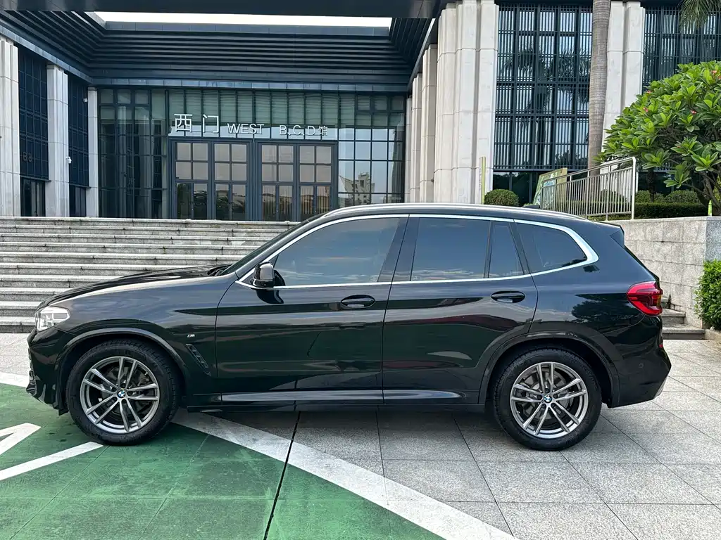 BMW X3 — миниатюра 31