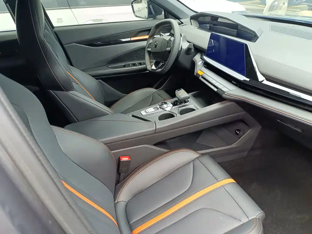 Changan UNI-V — миниатюра 10