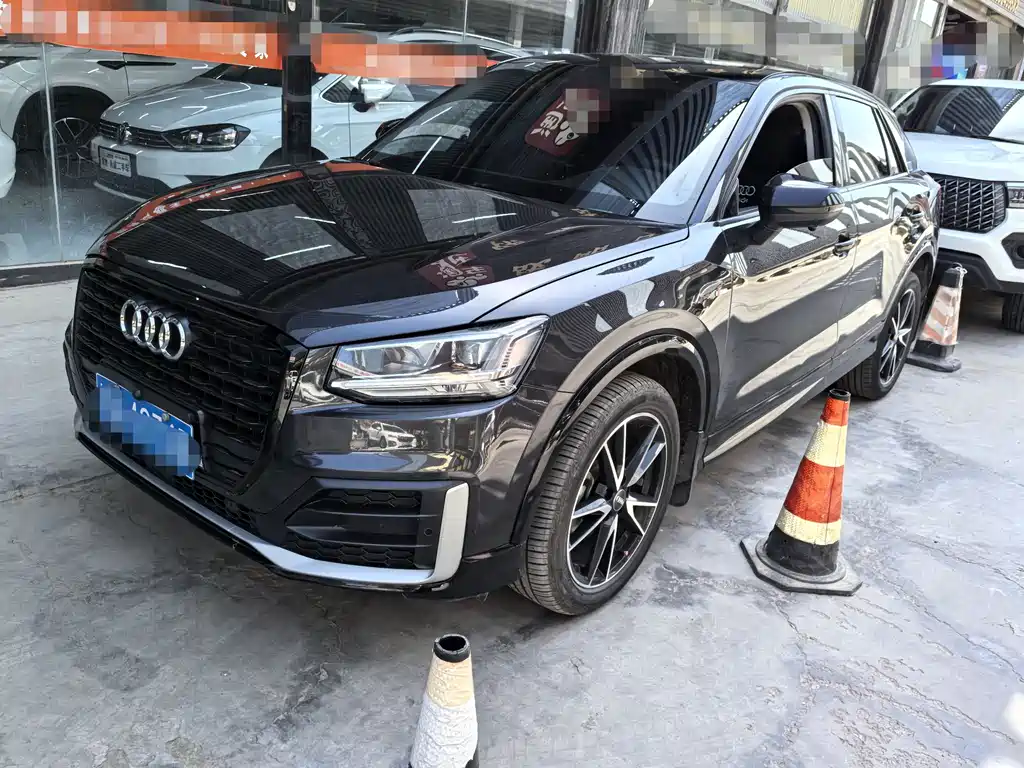 Audi Q2L 2021