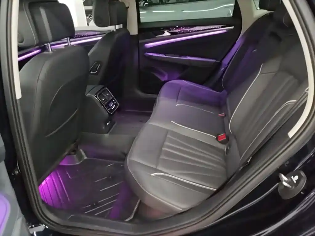 Volkswagen Passat — миниатюра 17