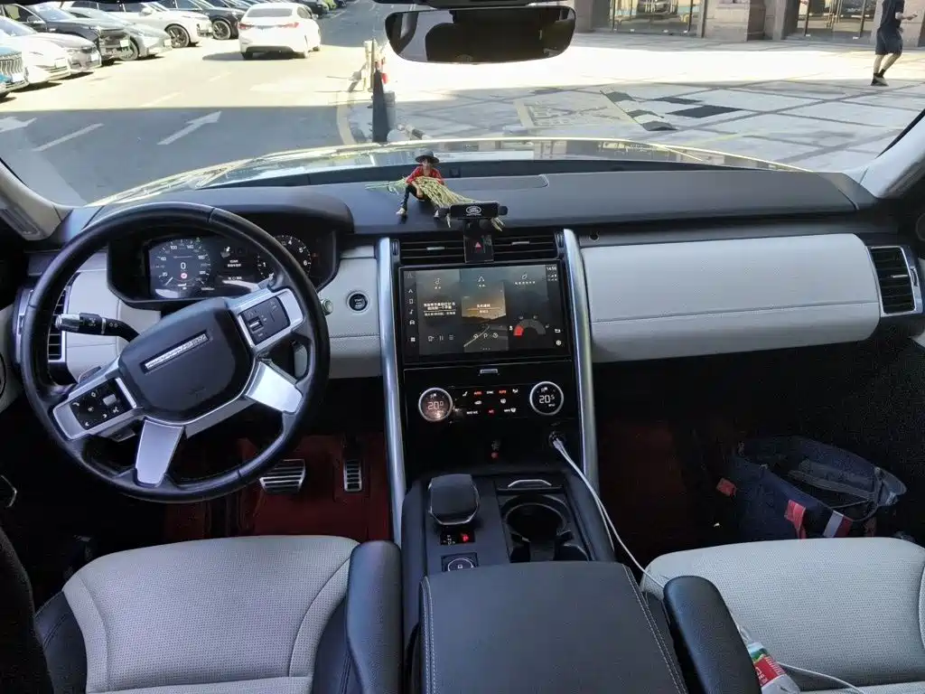 Land Rover Discovery — миниатюра 10