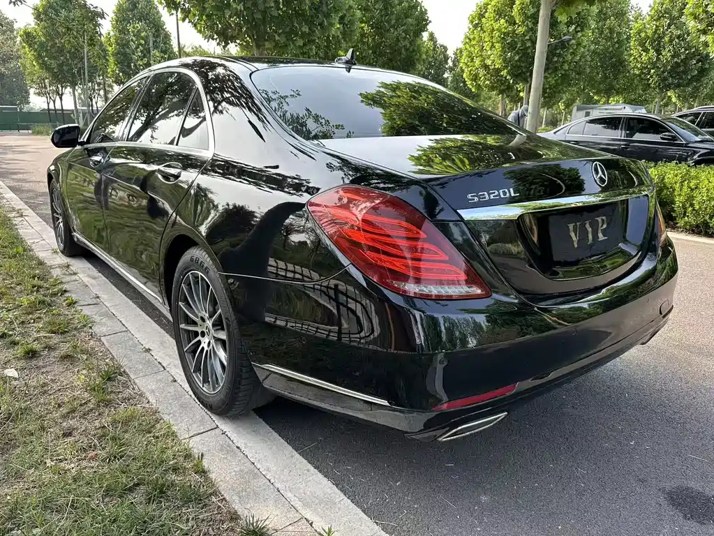 Mercedes-Benz S-Class — миниатюра 11