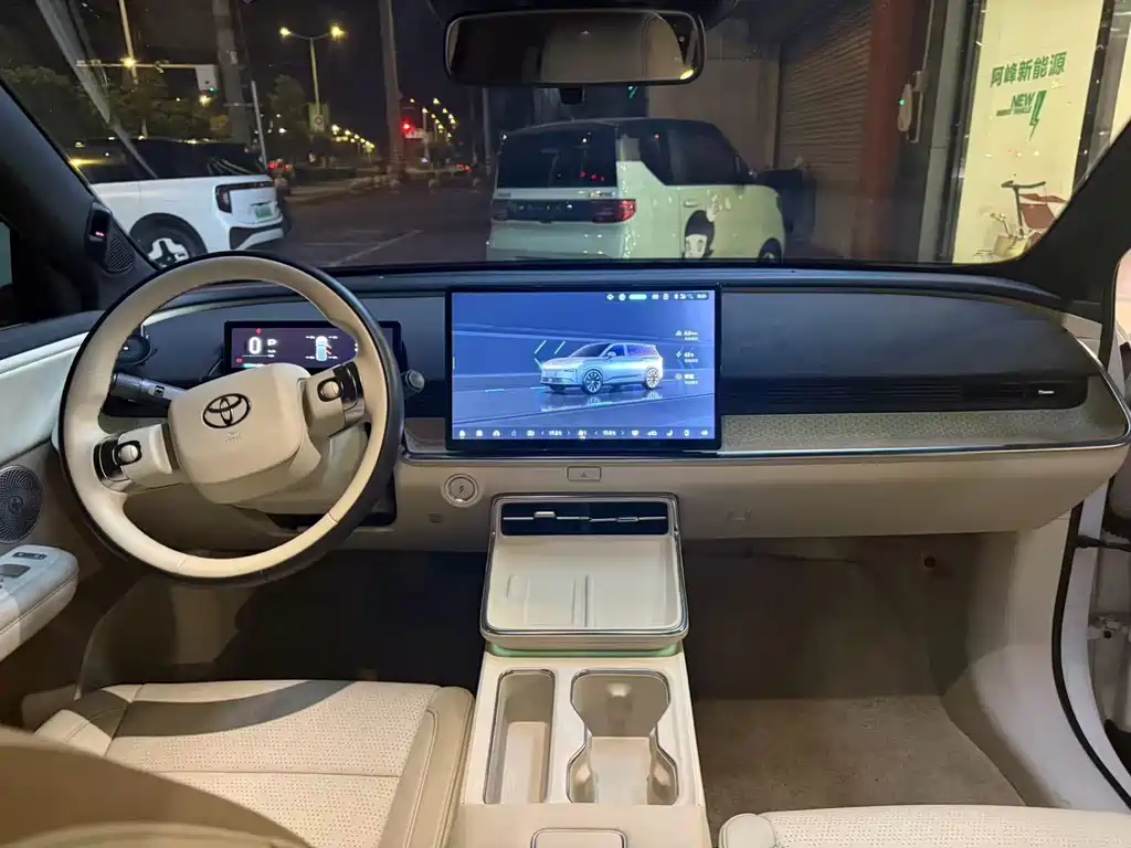 Toyota bZ3X — миниатюра 6