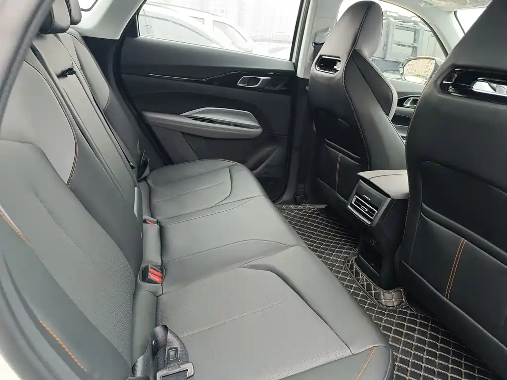 CHANGAN CHANGAN AUCHAN Z6