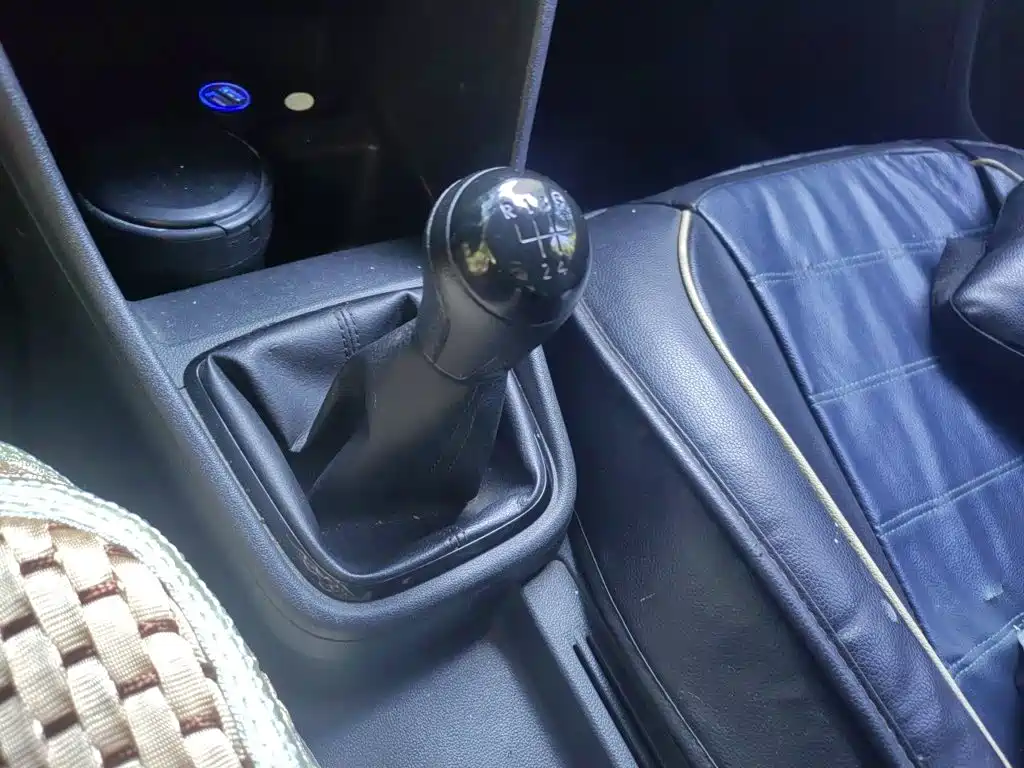Volkswagen Santana — миниатюра 10