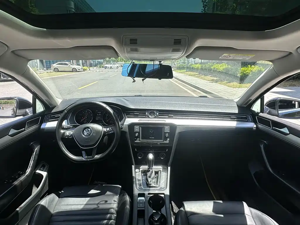 Volkswagen Magotan — миниатюра 6