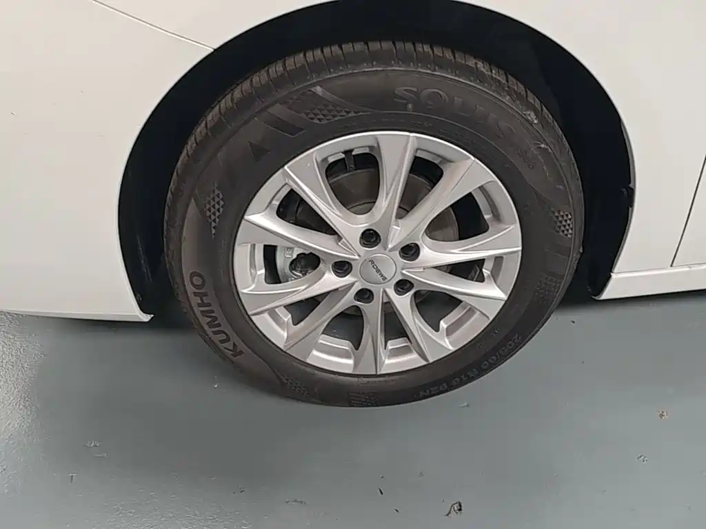 Roewe i5 — миниатюра 23