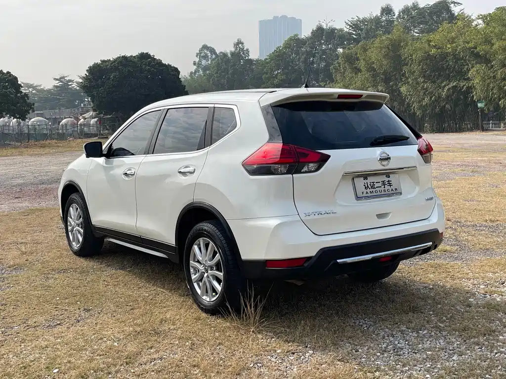 Nissan X-Trail — миниатюра 5