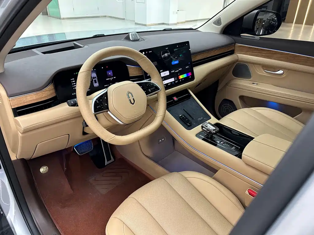 AITO ASK THE WORLD M7