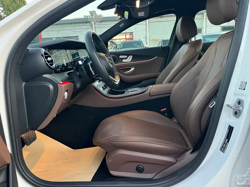 Mercedes-Benz E-Class (Import) — миниатюра 7