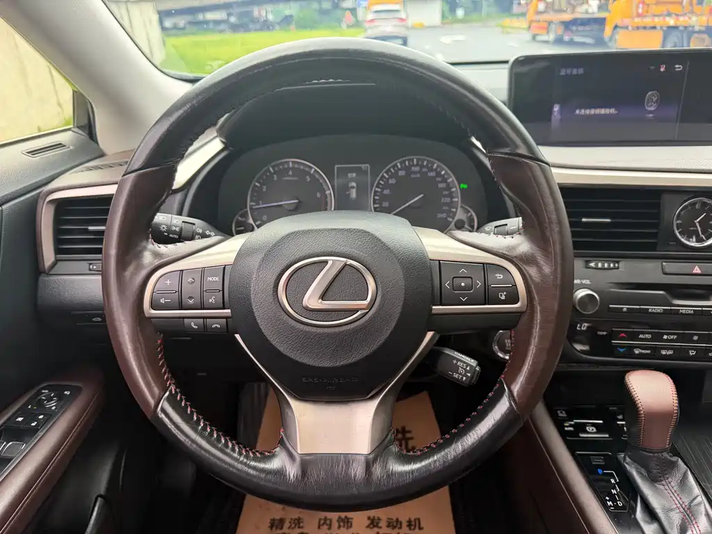 Lexus RX — миниатюра 9