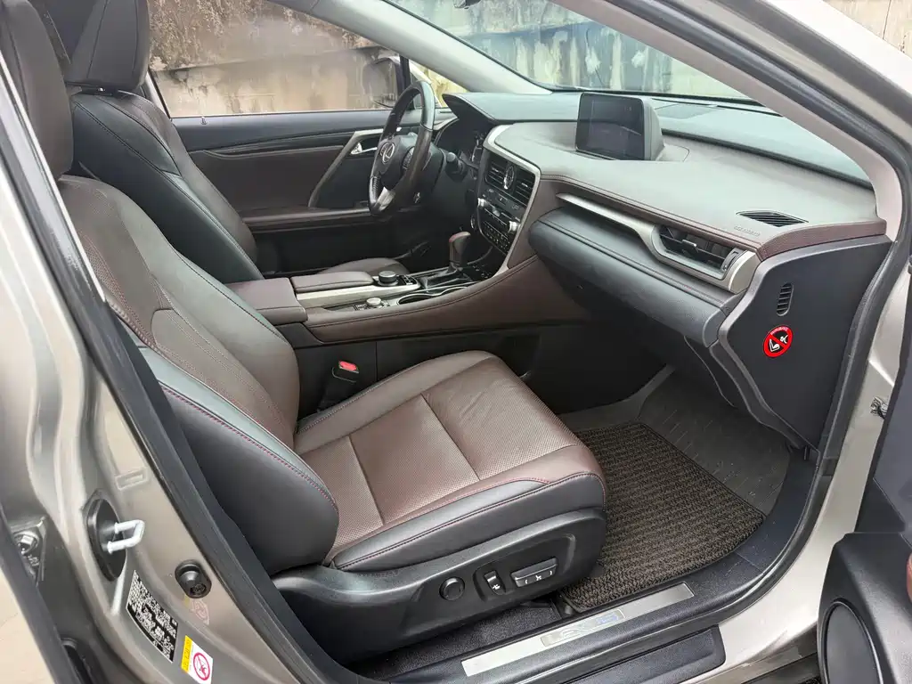 Lexus RX — миниатюра 12