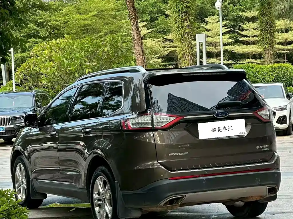 Ford Edge — миниатюра 6