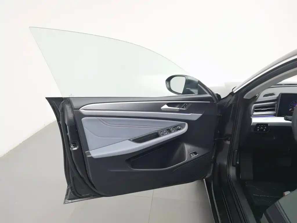 Volkswagen Lamando — миниатюра 8