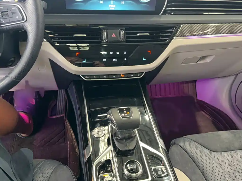 Hongqi Hongqi HS5 — миниатюра 8