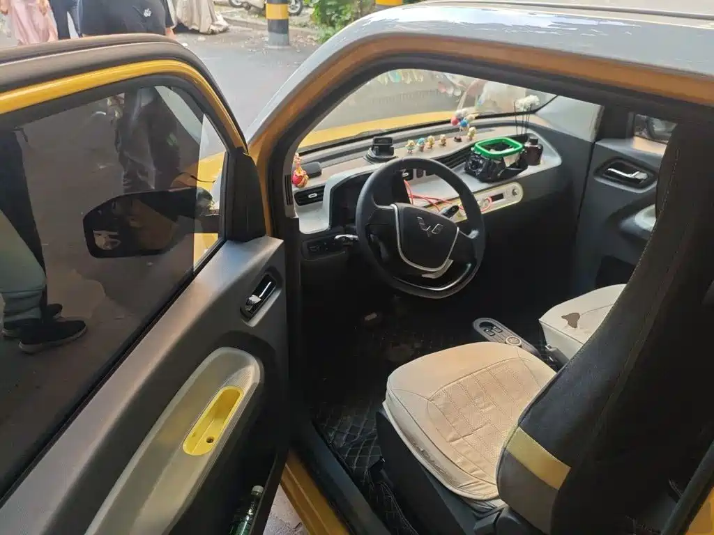 Wuling MINIEV — миниатюра 13