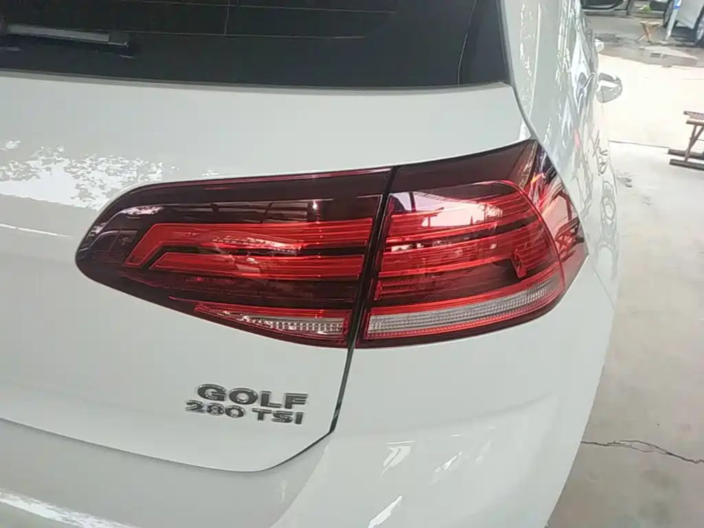Volkswagen Golf — миниатюра 8