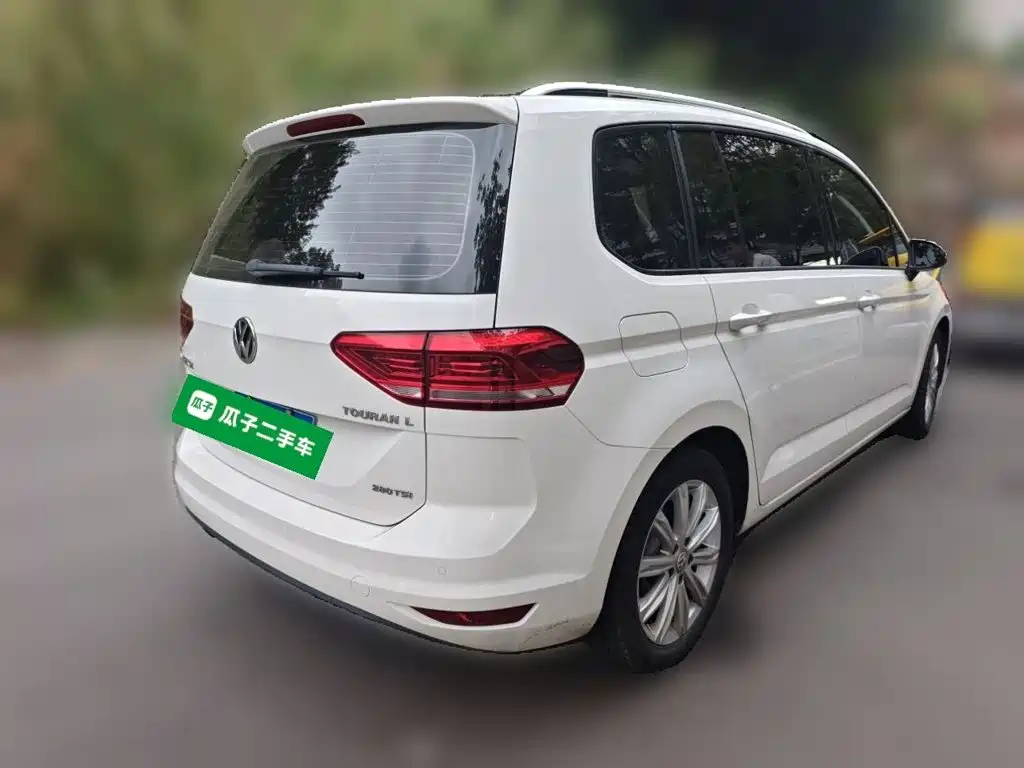 Volkswagen Touran — миниатюра 6