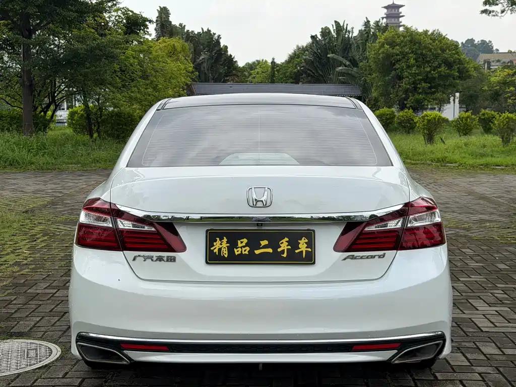 Honda Accord — миниатюра 6