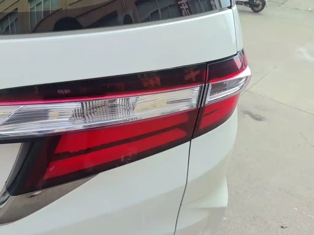 Honda Odyssey — миниатюра 8