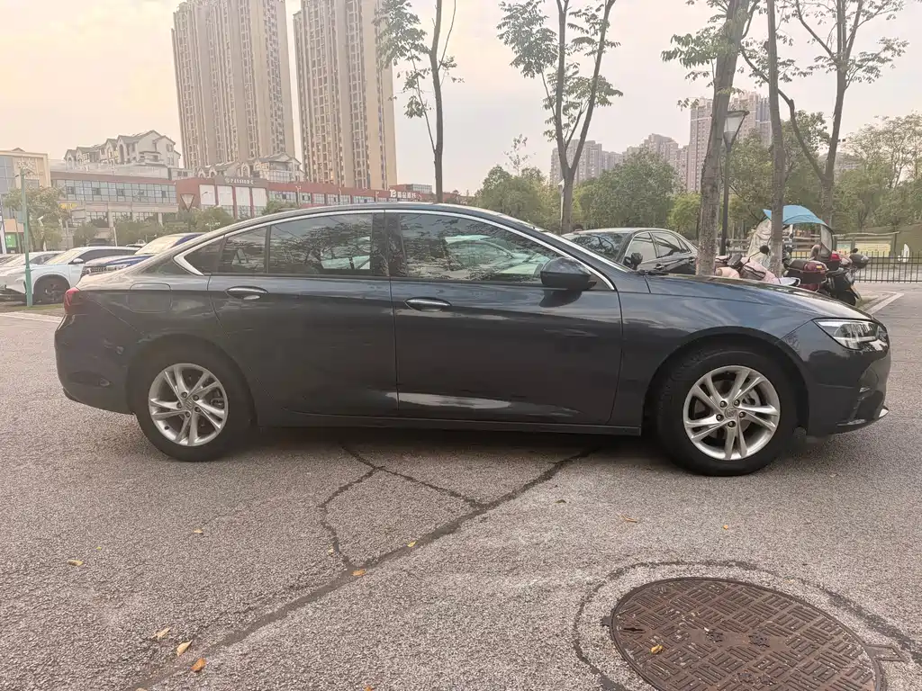 Buick Regal — миниатюра 4