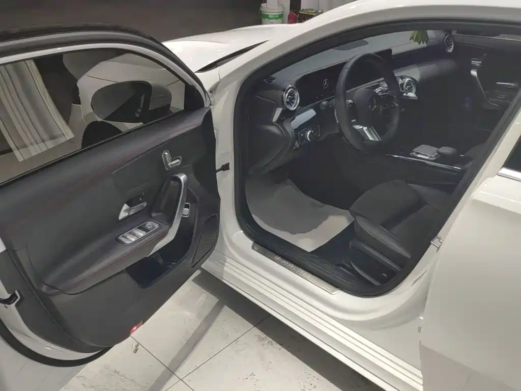 Mercedes-Benz A-Class — миниатюра 16
