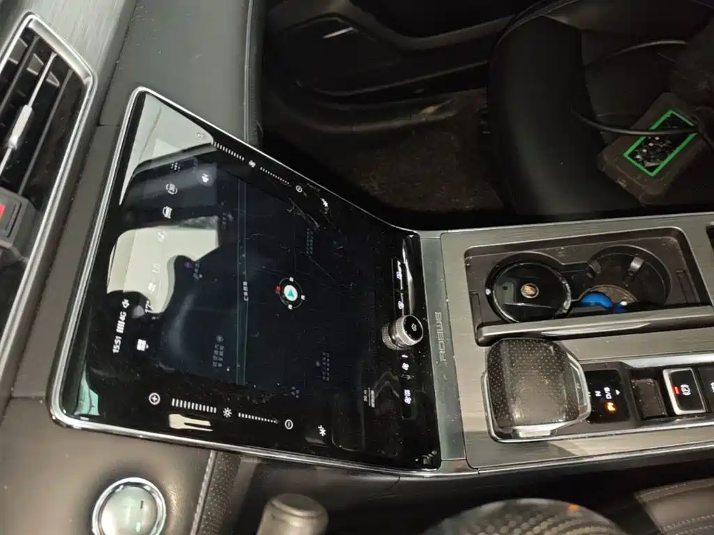 Roewe RX5 — миниатюра 13