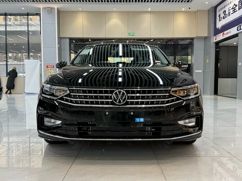 Volkswagen Magotan 0